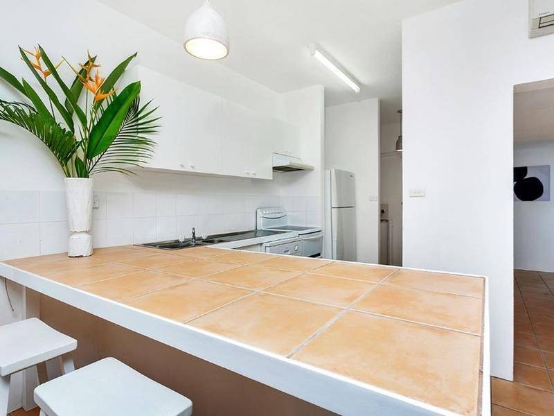 10/5-7 Amphora Street, Palm Cove QLD 4879
