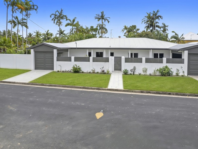 10 Thais Street, Palm Cove QLD 4879