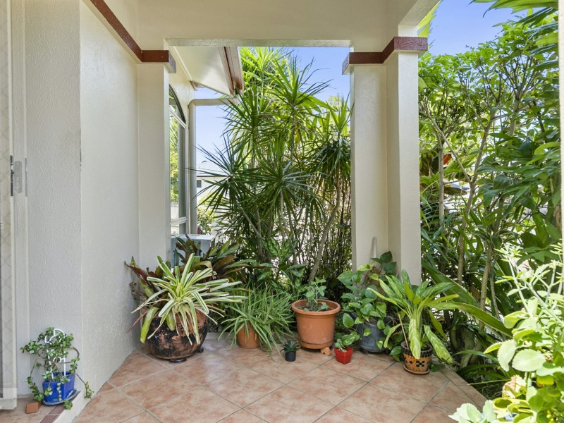 11/9-11 Oyster Court, Trinity Beach QLD 4879