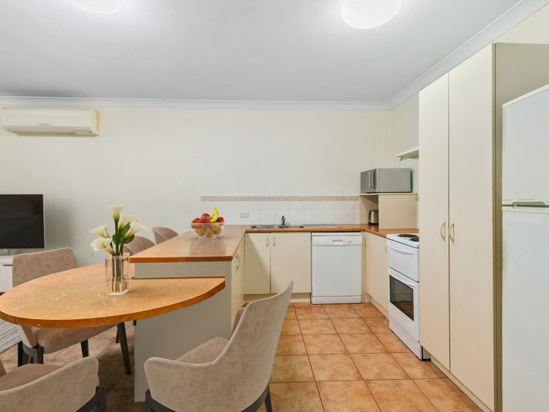 11/9-11 Oyster Court, Trinity Beach QLD 4879