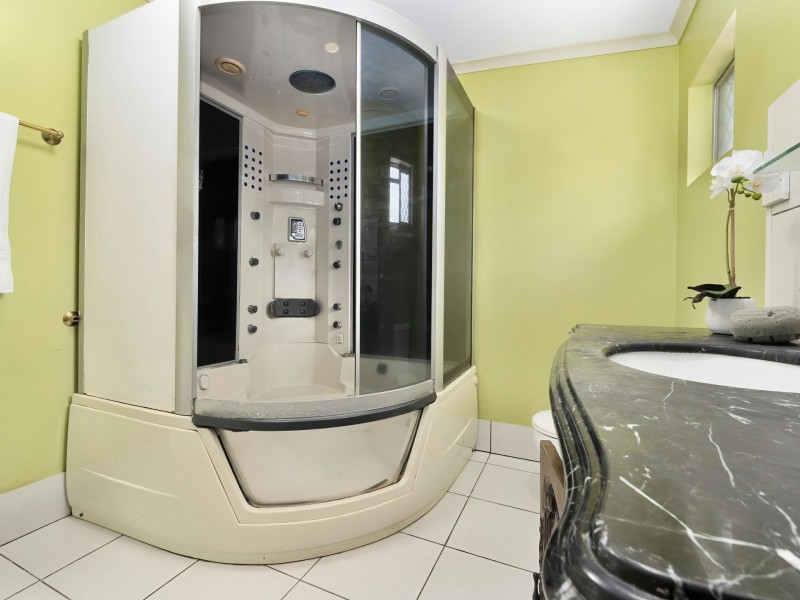 18 Carolyn Close, Yorkeys Knob QLD 4878