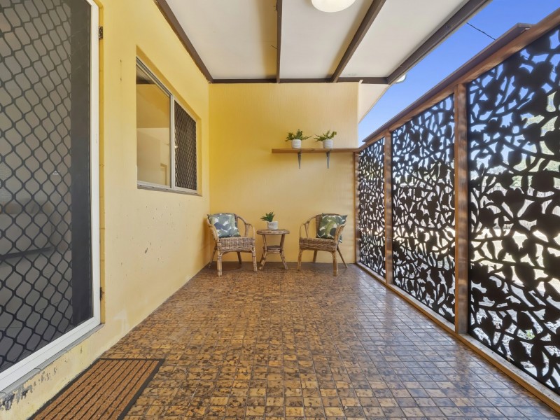 18 Carolyn Close, Yorkeys Knob QLD 4878