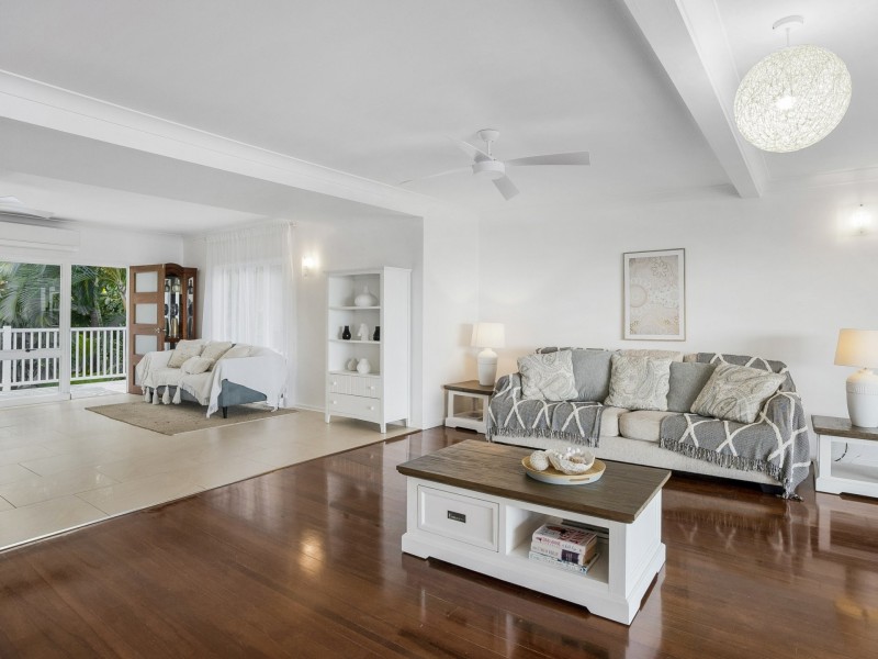 23 Arlington Esplanade, Clifton Beach QLD 4879