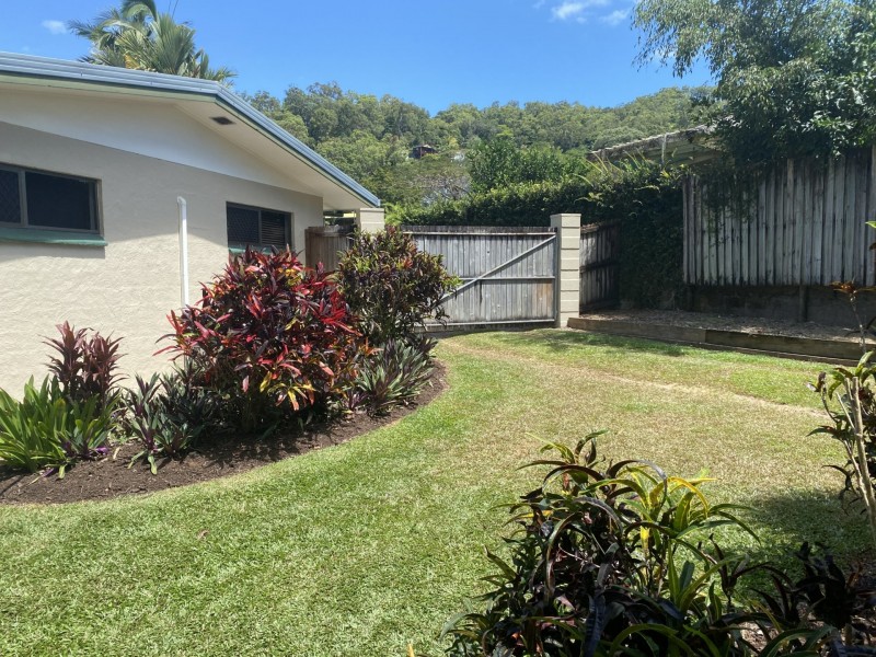 2 Furrow Close, Smithfield QLD 4878