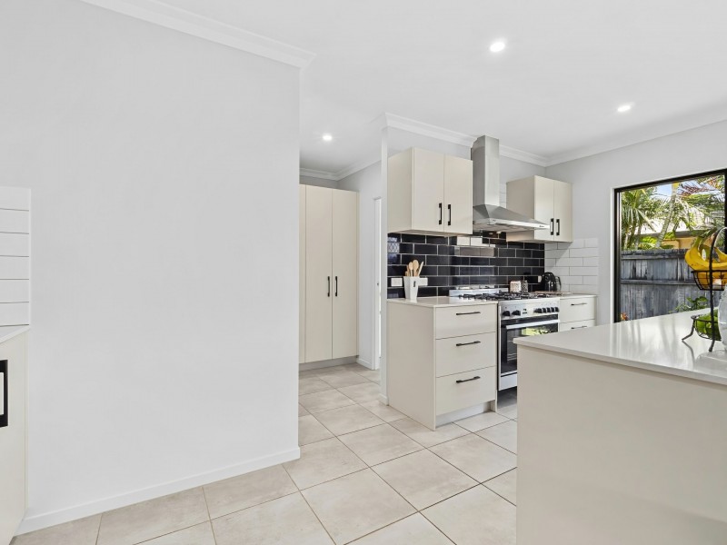 7 Munderra Close, Smithfield QLD 4878