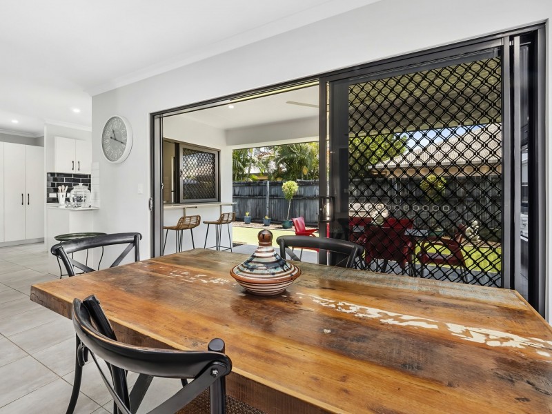 7 Munderra Close, Smithfield QLD 4878