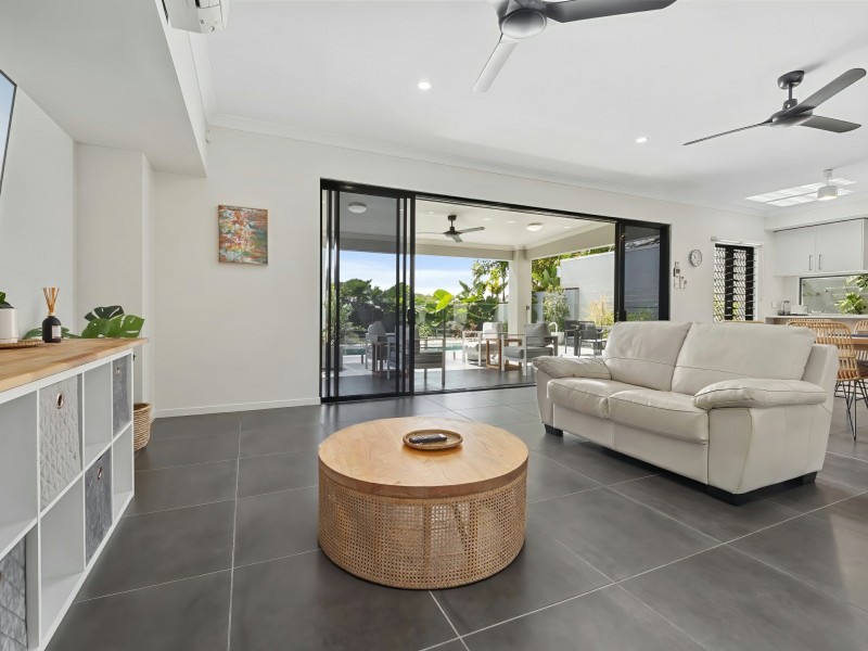 3/67-81 Argentea Boulevard, Palm Cove QLD 4879