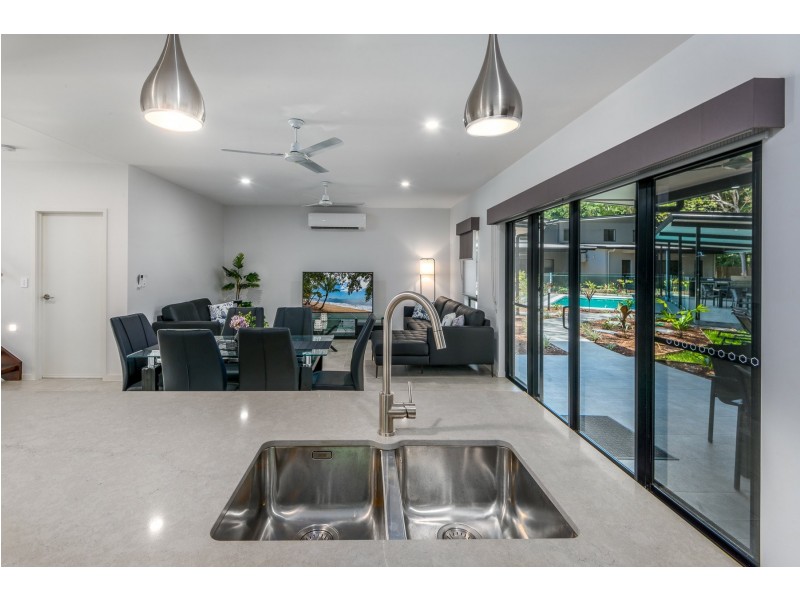 3 & 4/5-13 Yule Ave, Clifton Beach QLD 4879