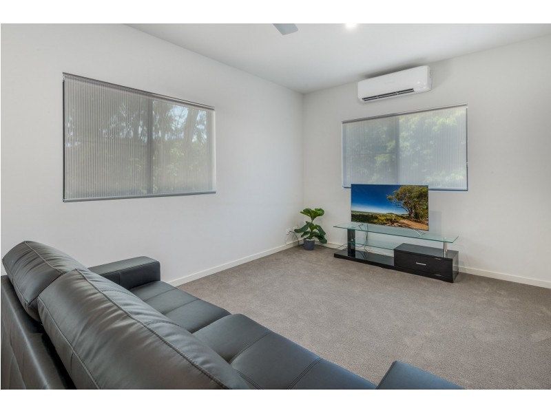 3 & 4/5-13 Yule Ave, Clifton Beach QLD 4879