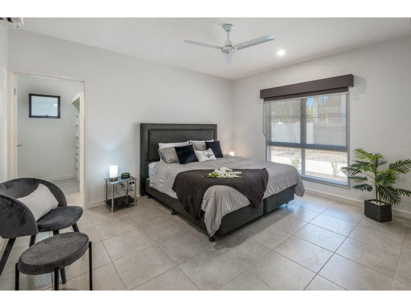 3 & 4/5-13 Yule Ave, Clifton Beach QLD 4879