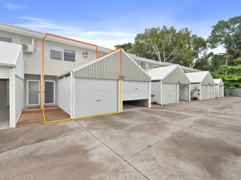 8/531-535 Varley Street, Yorkeys Knob QLD 4878