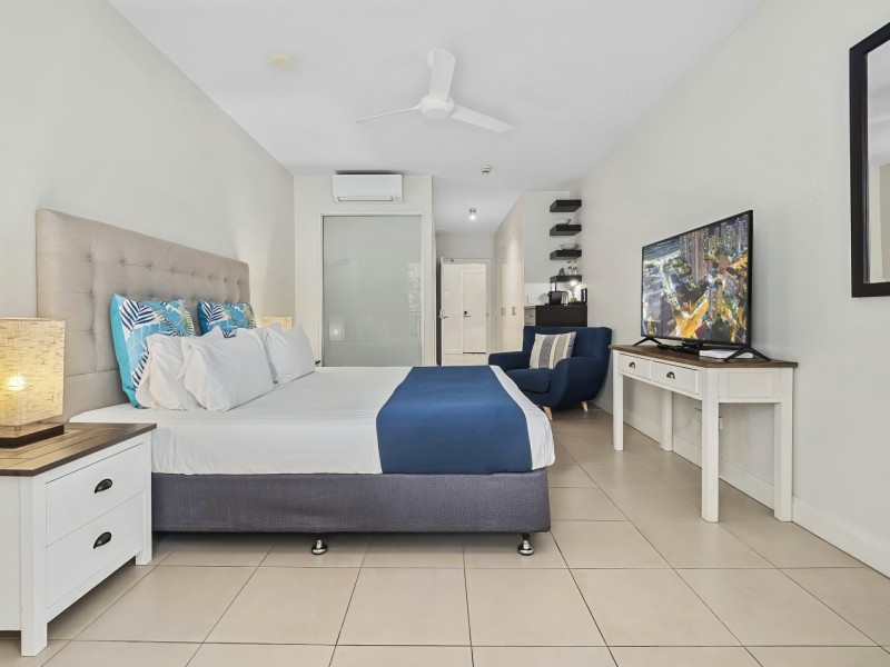 6413-14/123-127 Williams Esplanade, Palm Cove QLD 4879