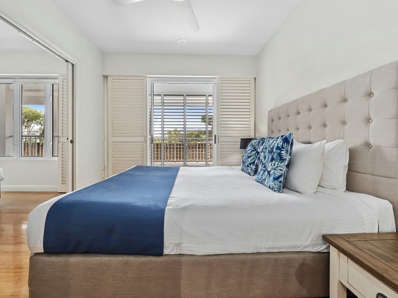 6413-14/123-127 Williams Esplanade, Palm Cove QLD 4879