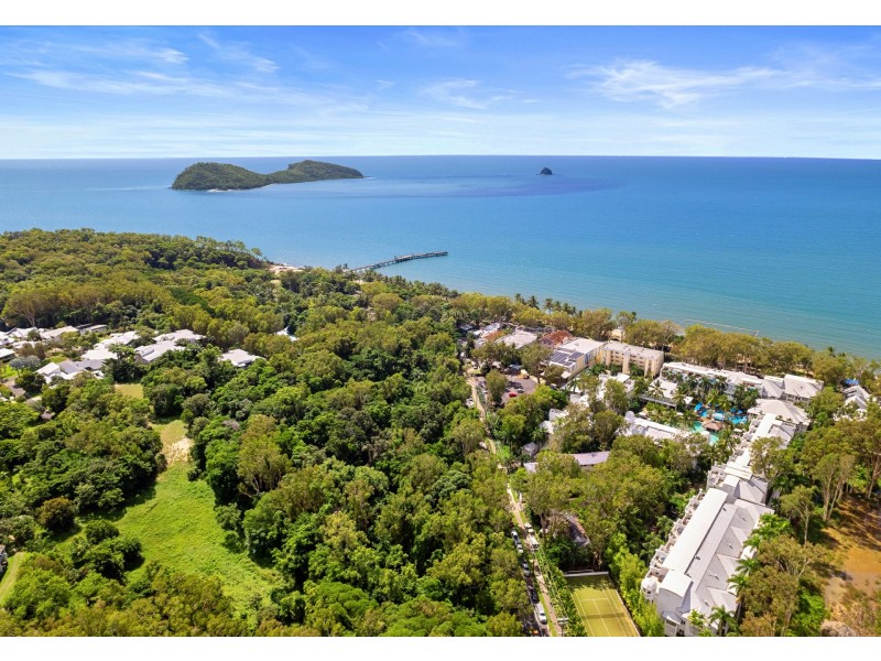6413-14/123-127 Williams Esplanade, Palm Cove QLD 4879