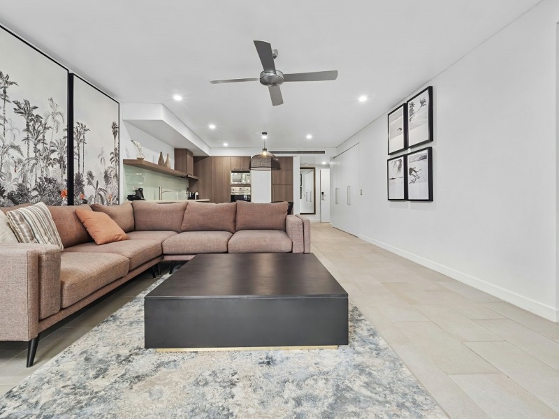 426-427/5 Triton Street, Palm Cove QLD 4879