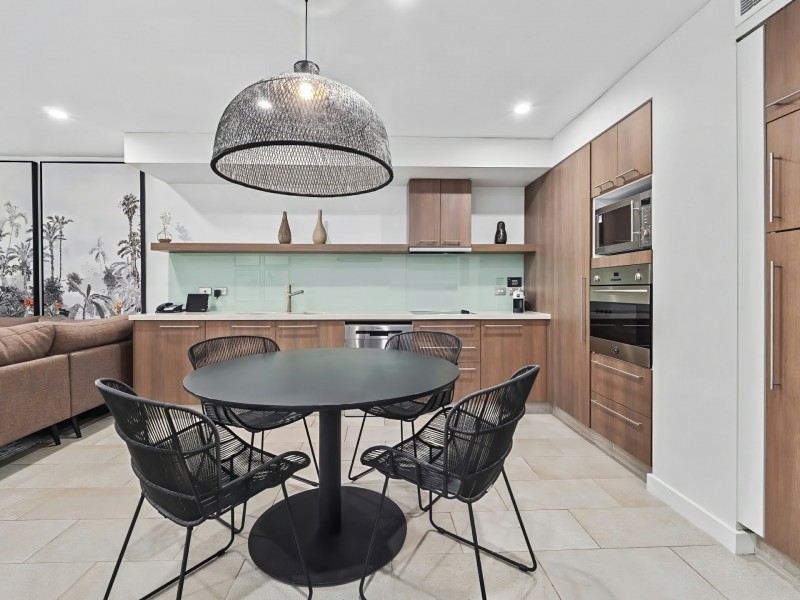 426-427/5 Triton Street, Palm Cove QLD 4879