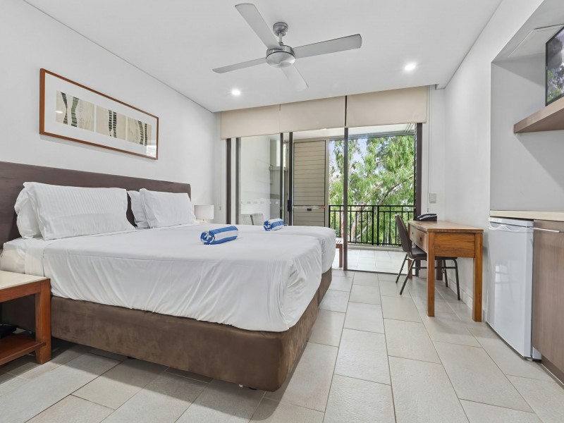 426-427/5 Triton Street, Palm Cove QLD 4879