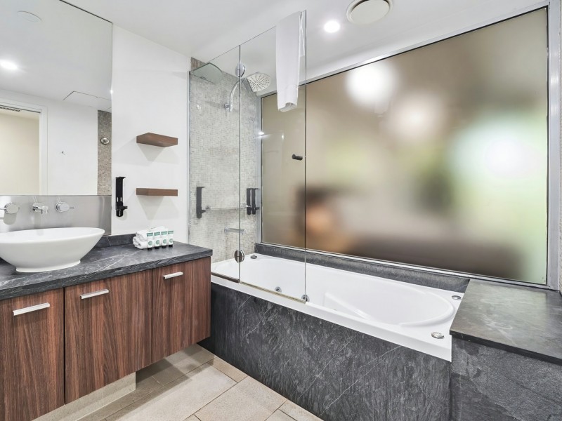 426-427/5 Triton Street, Palm Cove QLD 4879