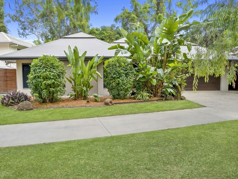 3 Muller Street, Palm Cove QLD 4879