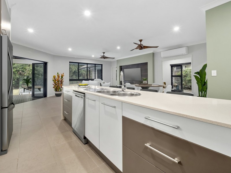 3 Muller Street, Palm Cove QLD 4879