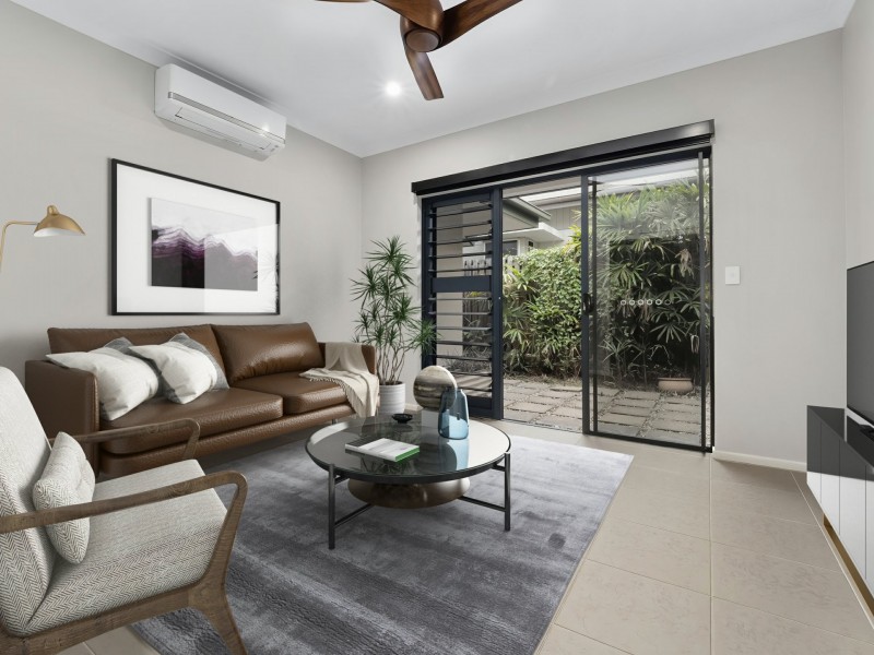 3 Muller Street, Palm Cove QLD 4879