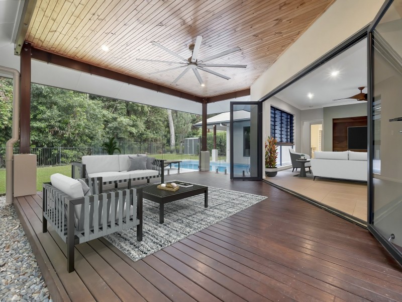 3 Muller Street, Palm Cove QLD 4879