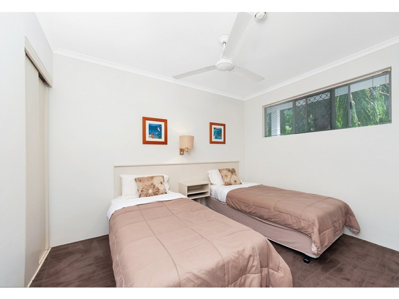 Apartment 327/327/305 Coral Coast Drive, Palm Cove QLD 4879