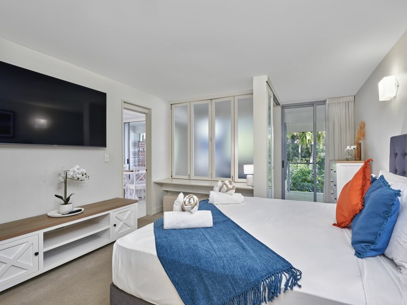 4402/2-22 Vievers Rd, Palm Cove QLD 4879