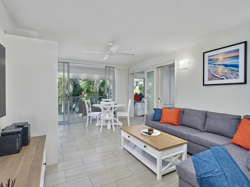 4402/2-22 Vievers Rd, Palm Cove QLD 4879