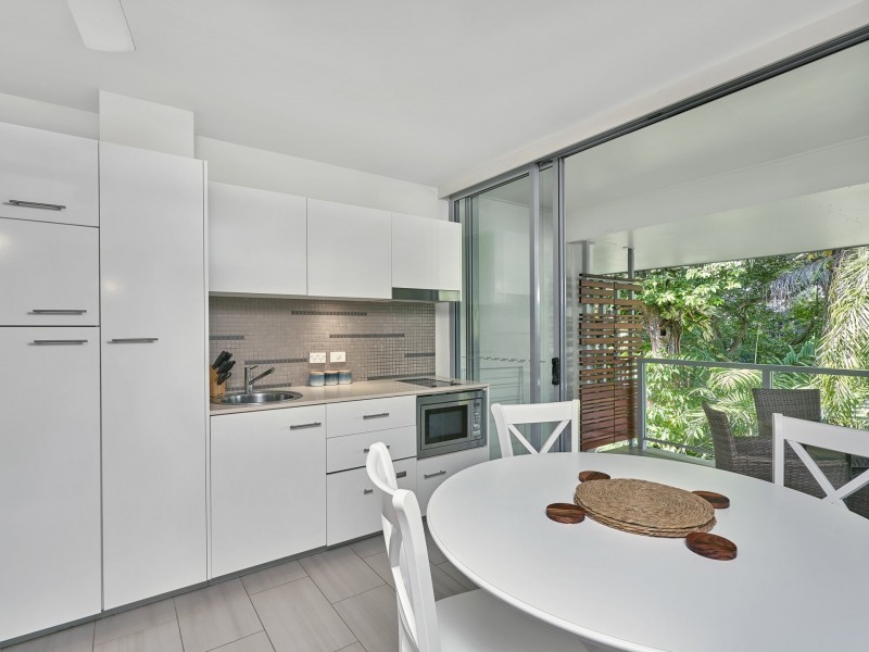 4402/2-22 Vievers Rd, Palm Cove QLD 4879