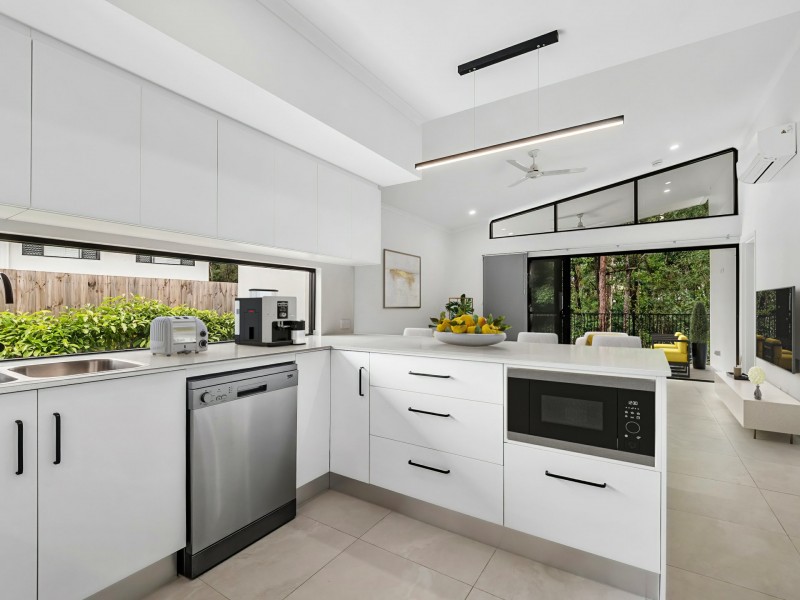 8/150 Argentea Boulevard, Palm Cove QLD 4879
