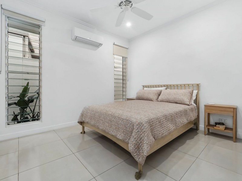 76 Cascade Blvd, Palm Cove QLD 4879