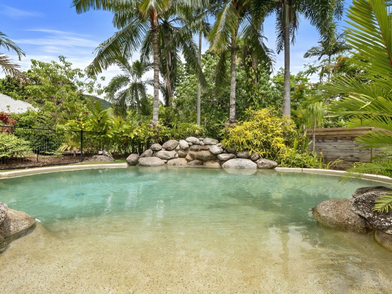 24 Parkinson Avenue, Kewarra Beach QLD 4879