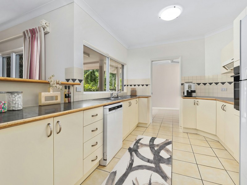 24 Parkinson Avenue, Kewarra Beach QLD 4879