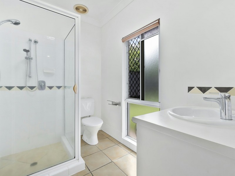 24 Parkinson Avenue, Kewarra Beach QLD 4879