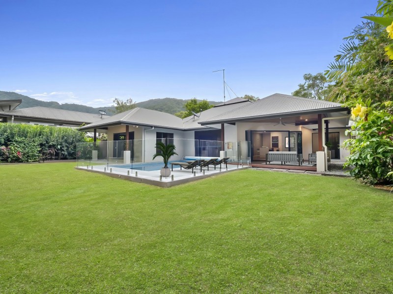 3 Muller St, Palm Cove QLD 4879