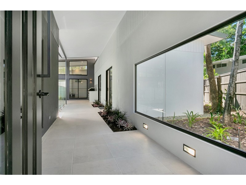 19 Onyx St, Clifton Beach QLD 4879