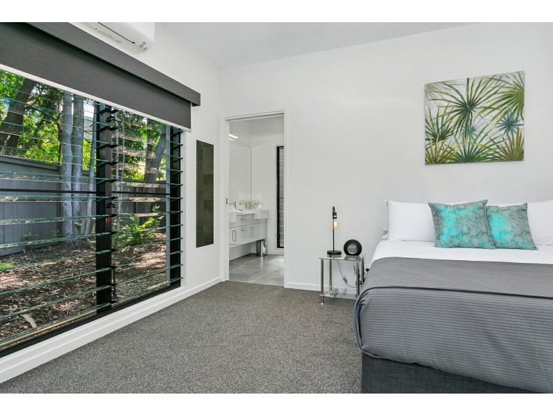 19 Onyx St, Clifton Beach QLD 4879