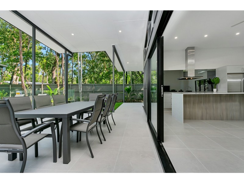 19 Onyx St, Clifton Beach QLD 4879