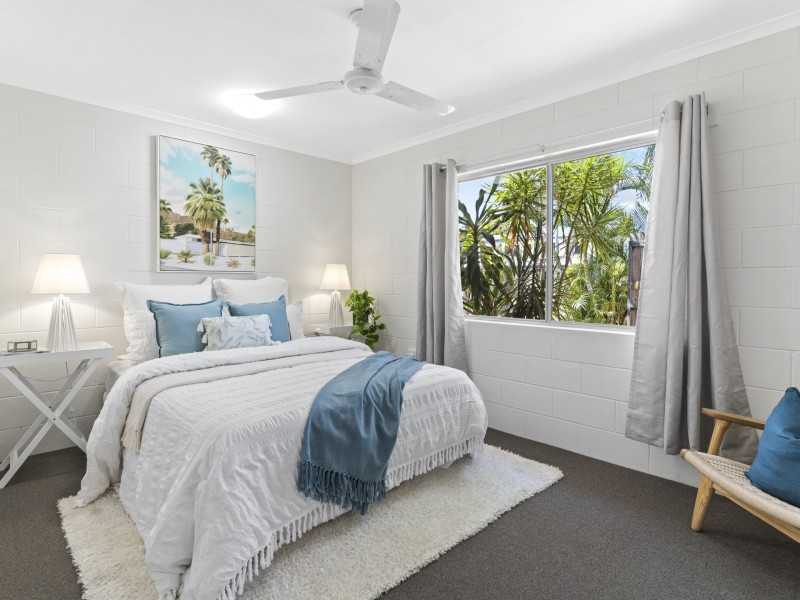 1/7 Golf St, Yorkeys Knob QLD 4878