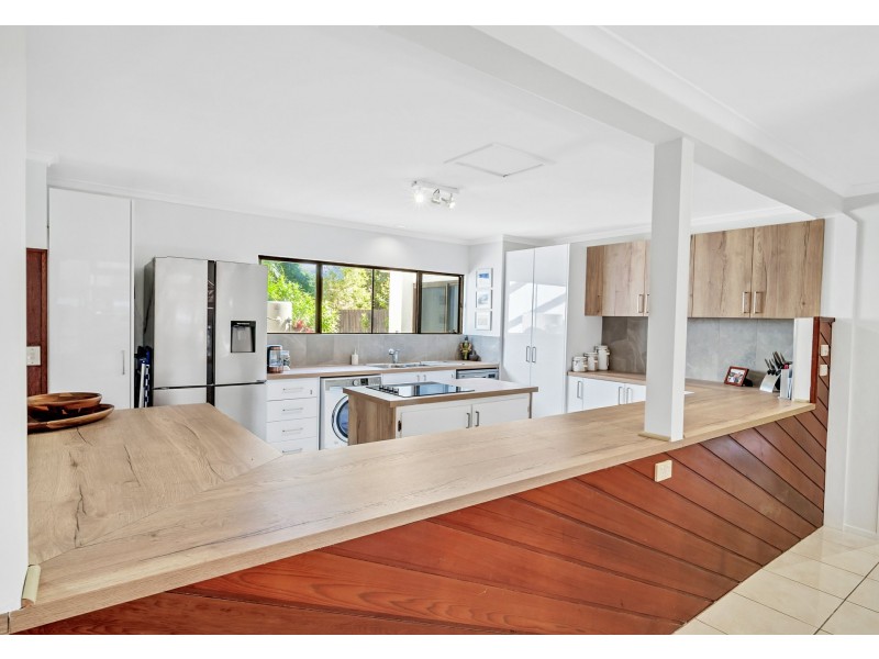 6 Wongaling Beach Road, Wongaling Beach QLD 4852