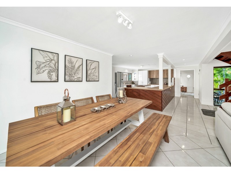 6 Wongaling Beach Road, Wongaling Beach QLD 4852