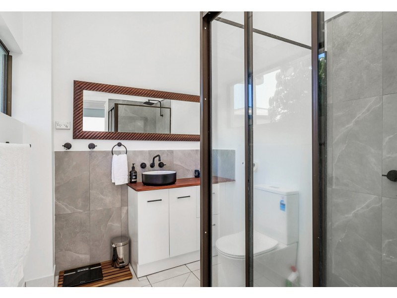 6 Wongaling Beach Road, Wongaling Beach QLD 4852