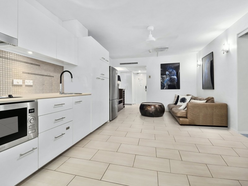 4303/2-22 Veivers Road, Palm Cove QLD 4879