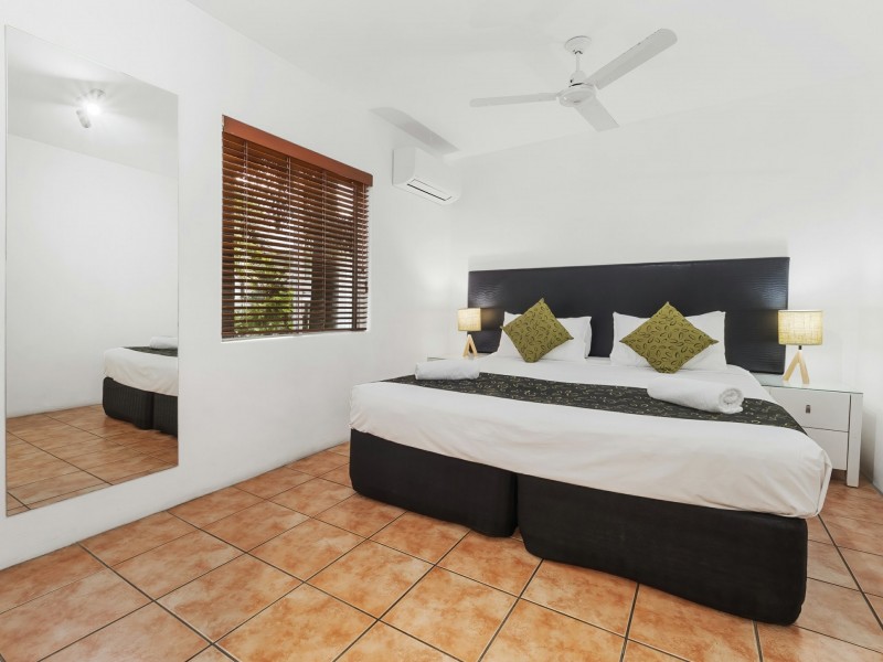 Unit 213/121 Williams Esplanade, Palm Cove QLD 4879
