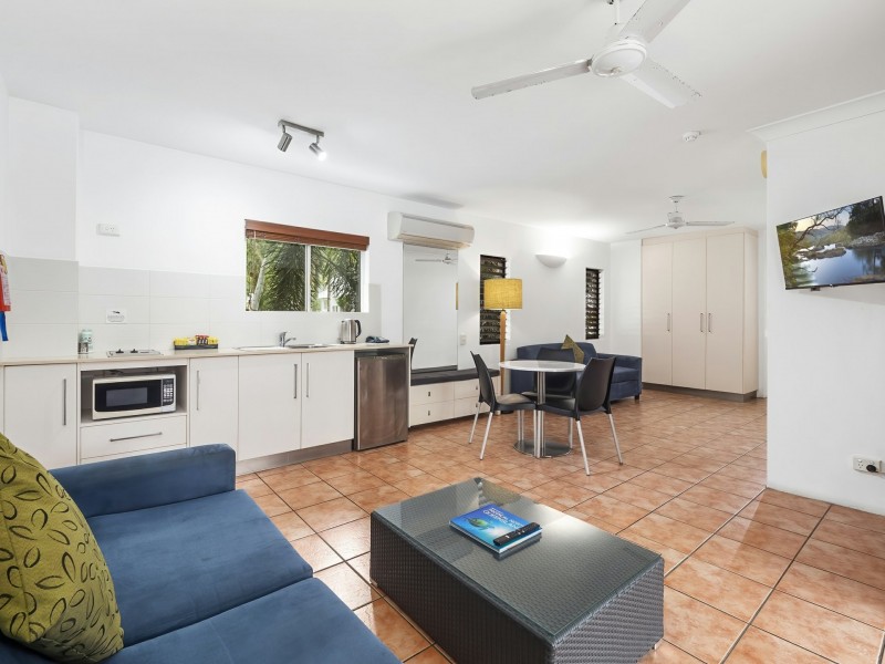Unit 213/121 Williams Esplanade, Palm Cove QLD 4879