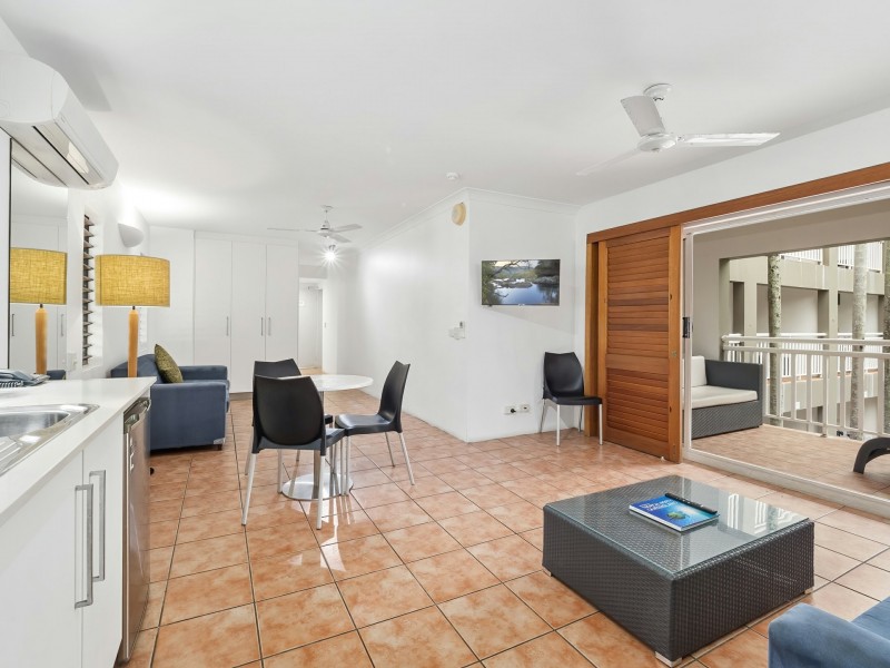 Unit 213/121 Williams Esplanade, Palm Cove QLD 4879