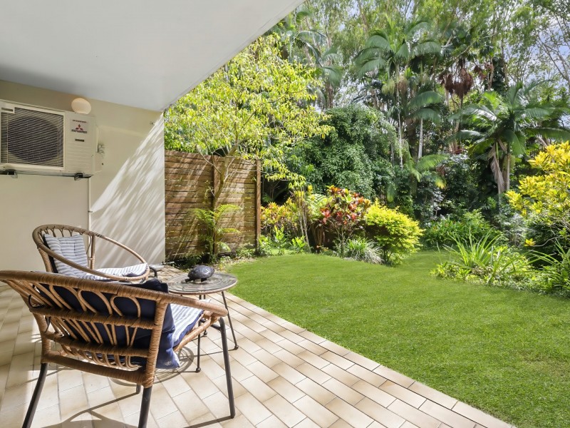 2/6 Deauville Close, Yorkeys Knob QLD 4878