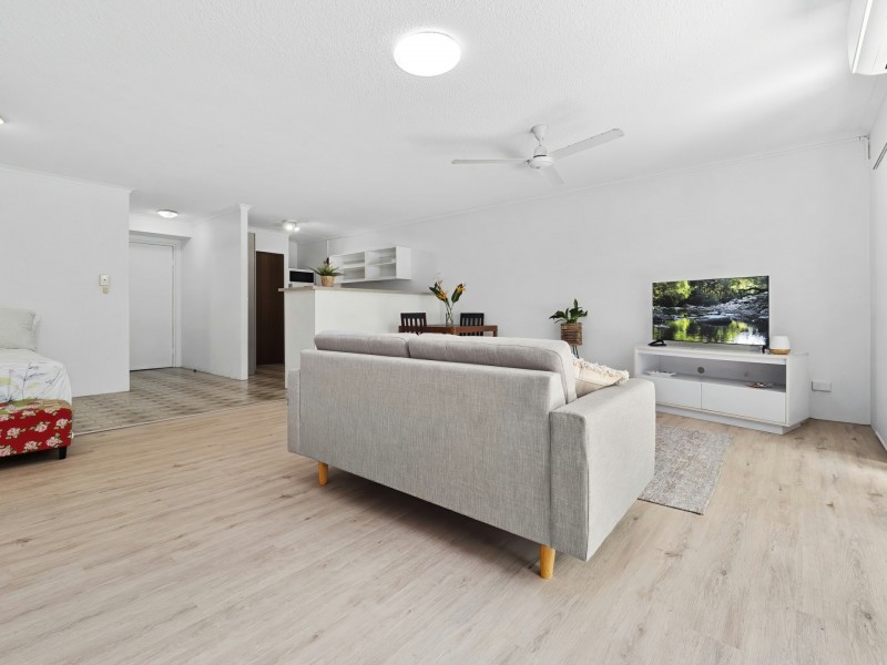 2/6 Deauville Close, Yorkeys Knob QLD 4878