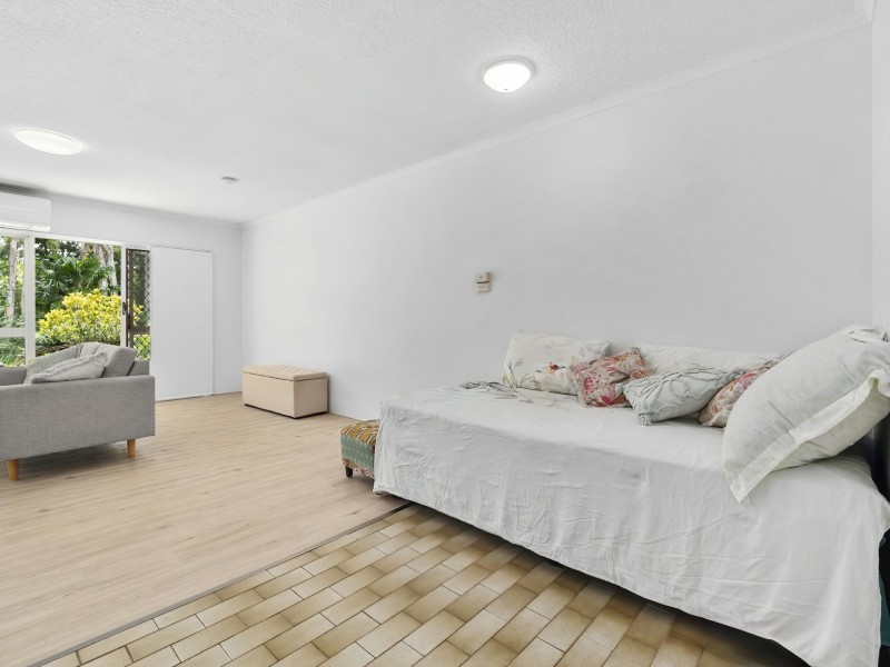2/6 Deauville Close, Yorkeys Knob QLD 4878
